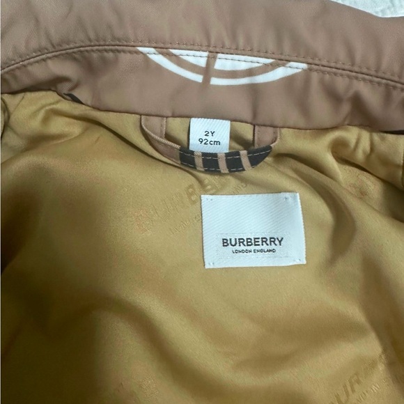 Authentic Burberry Jacket - Picture 4 of 6